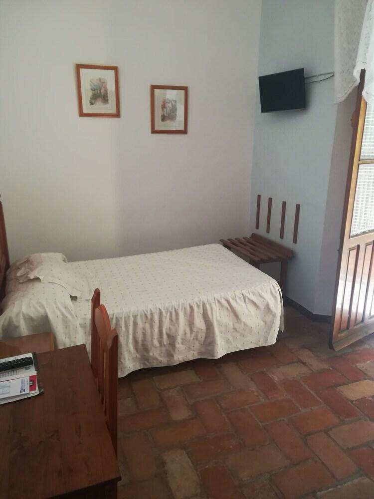 Hostal Comercio Carmona Kültér fotó